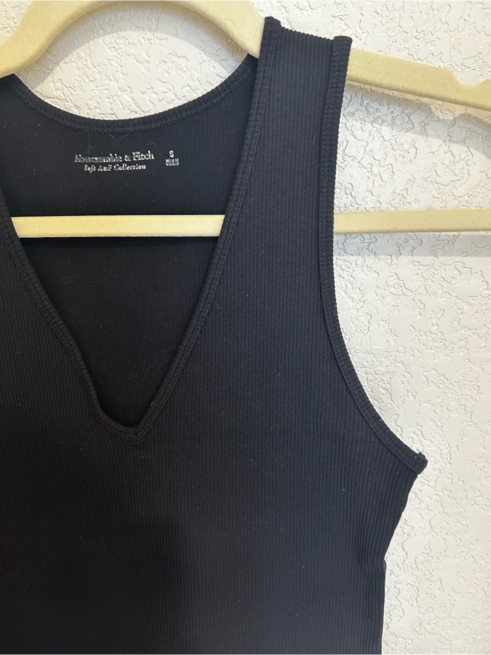 Bundle of 3 Abercrombie & Fitch Tank Tops - Black and Brown - Picture 6 of 8